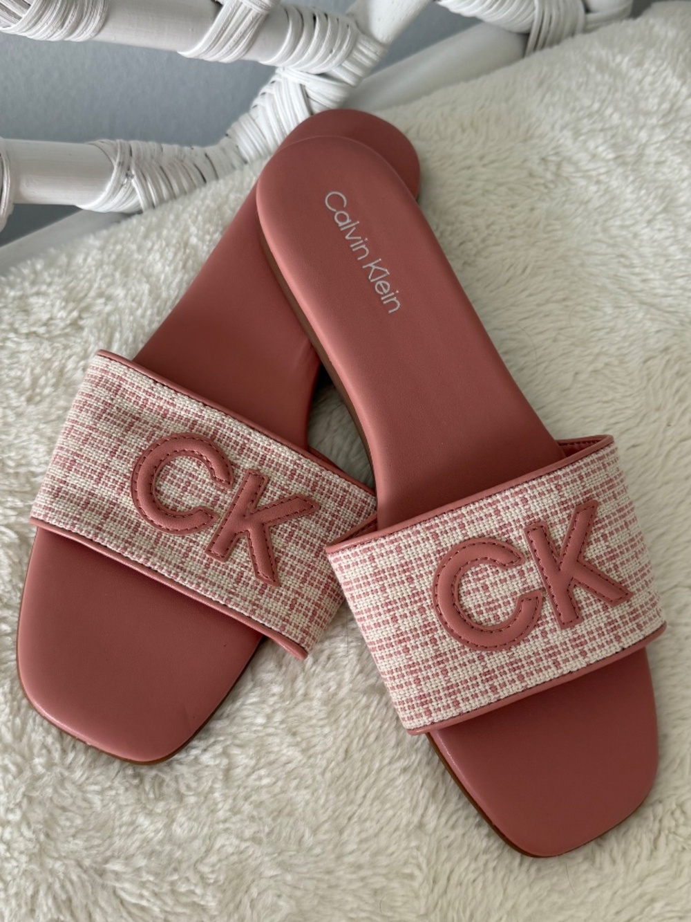Calvin Klein Yides Light Pink Square Toe Slide Sandals Flat Shoes Women's 10M NW - Picture 2 of 10